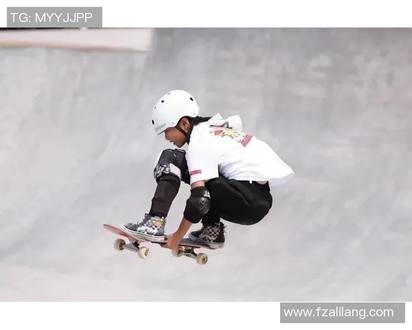 深圳滑板队在极限运动嘉年华中的精彩表现与力量展现分析